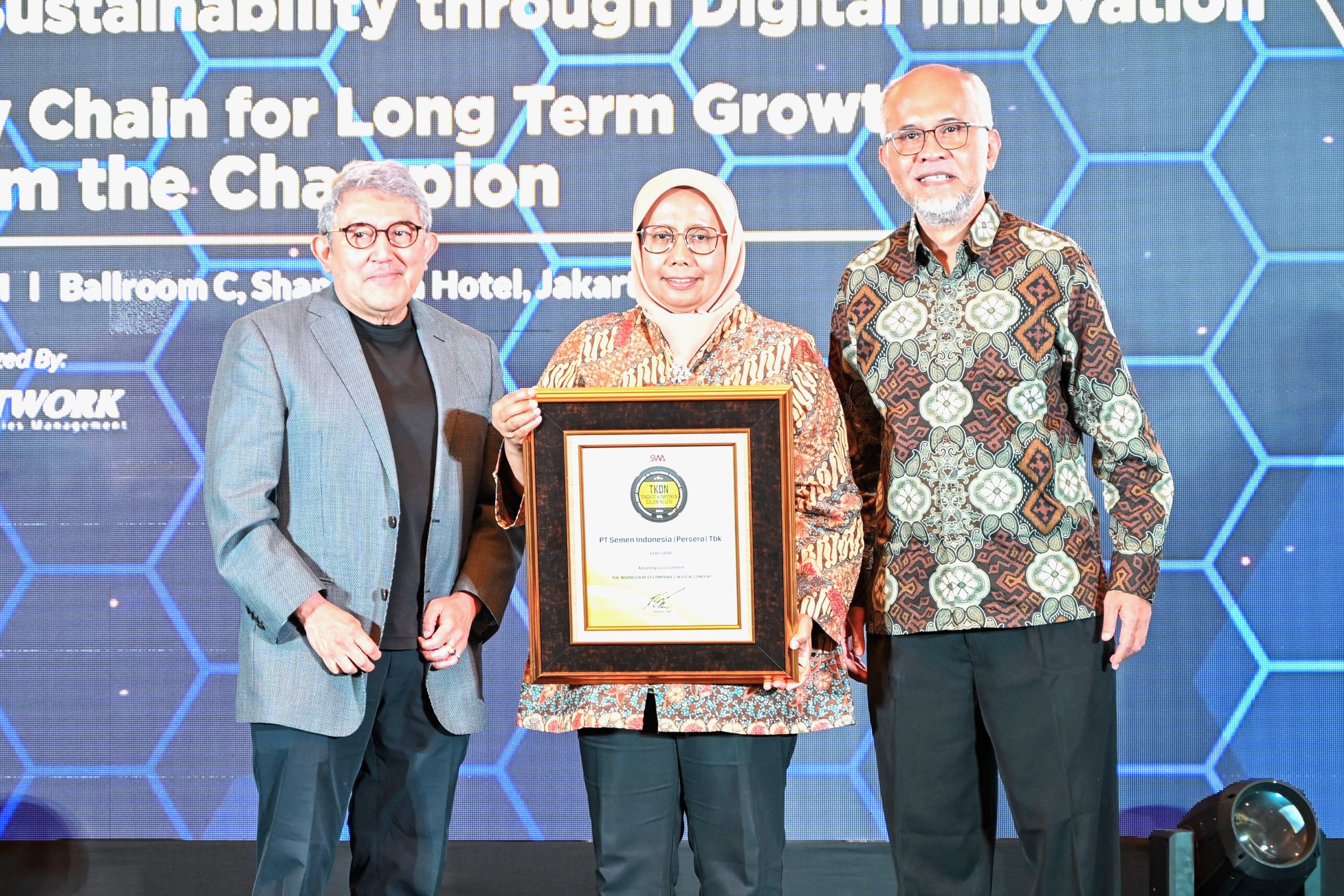 Konsisten Tingkatkan Penggunaan Produk Dalam Negeri, SIG Raih Penghargaan The Indonesia Best Companies in Local Content