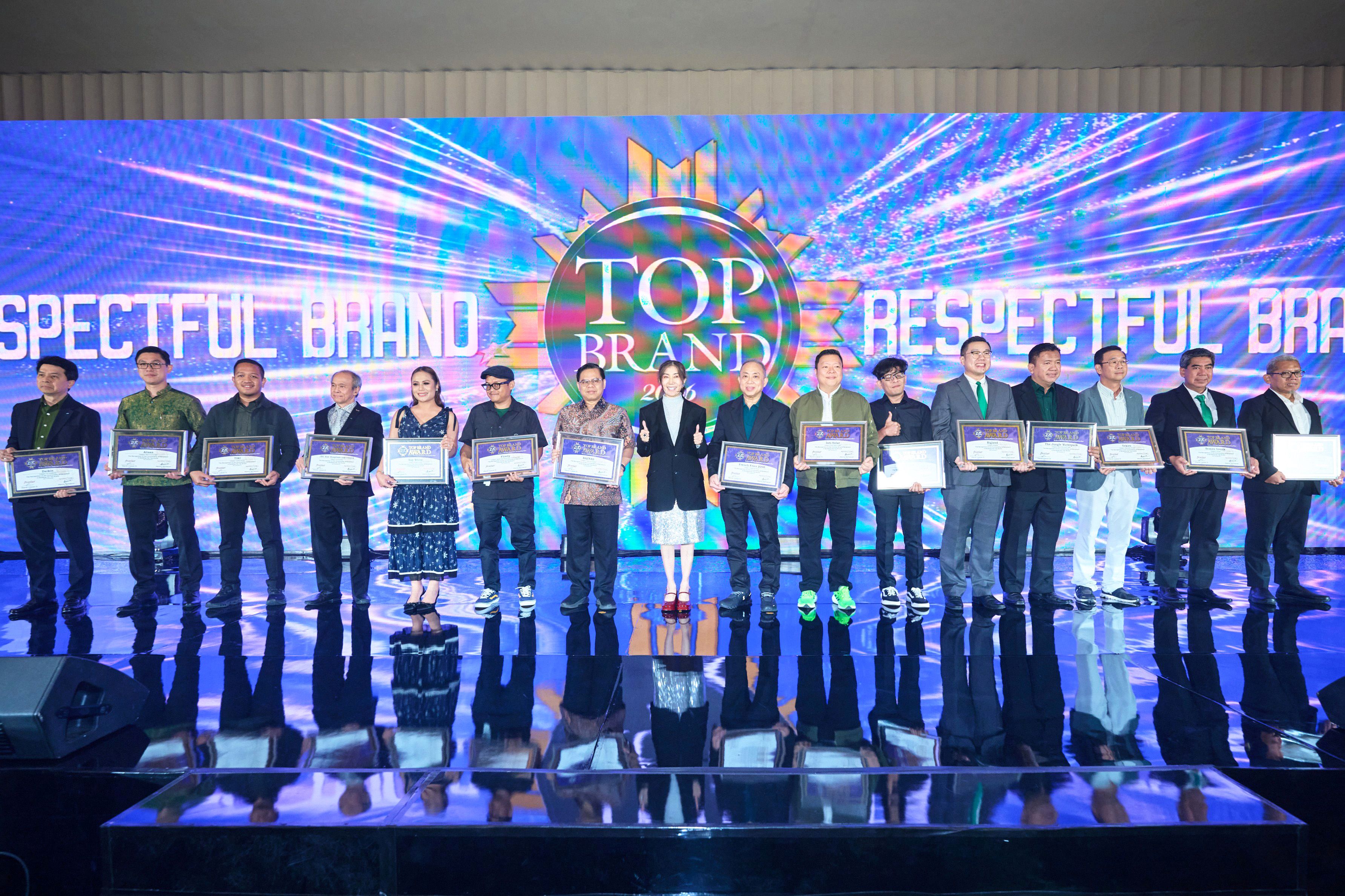 Kepercayaan Konsumen Antar Semen Gresik Raih Top Brand Award 2026
